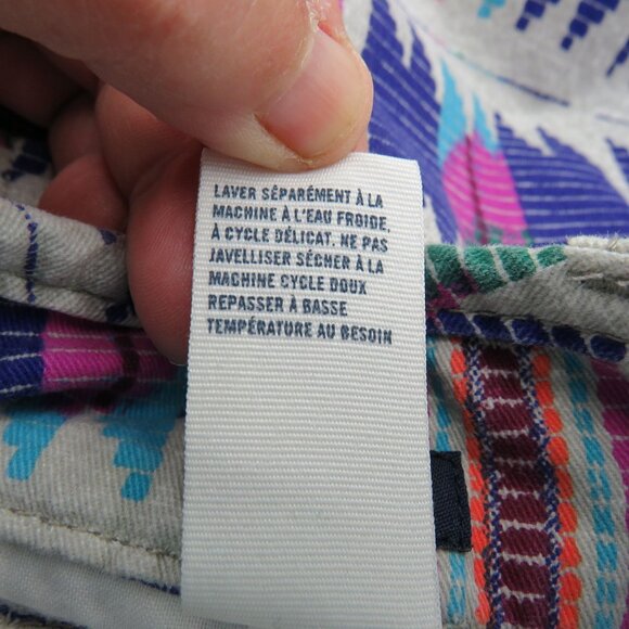 American Eagle Shorts Womens Size 0 Stretch Midi Shorts Aztec Print Short Booty - Picture 6 of 10